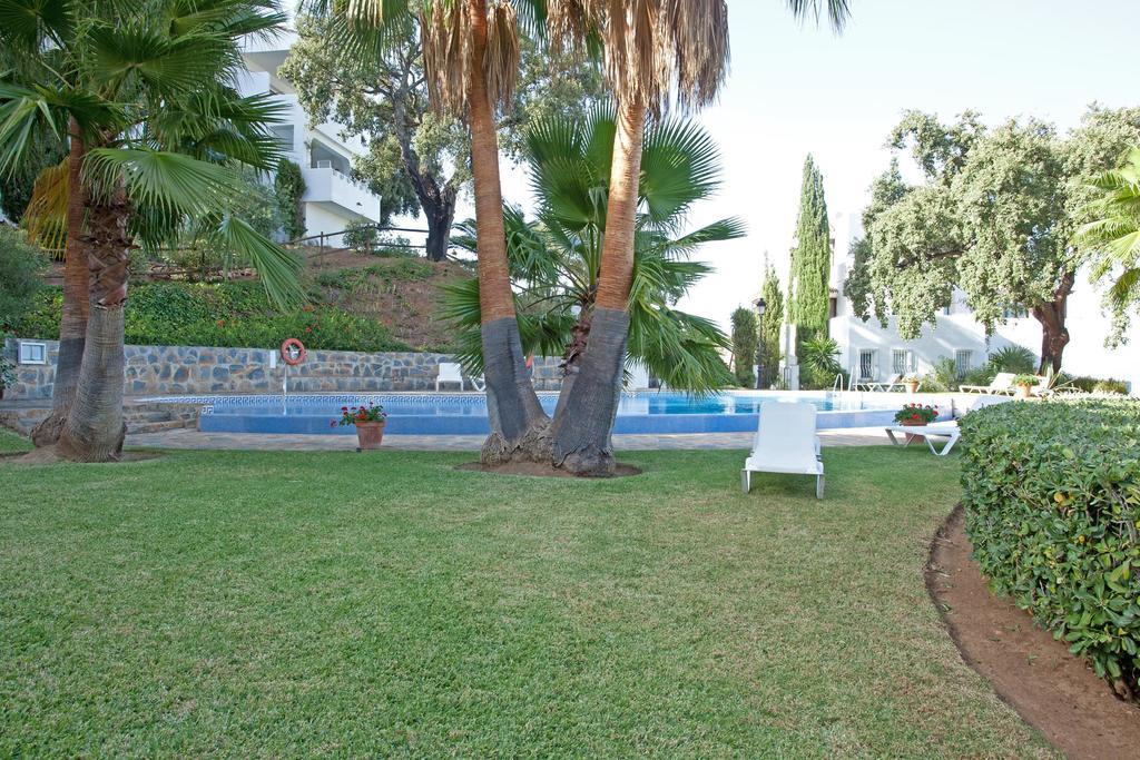 Apartment Jacarandas De Elviria Marbella Bagian luar foto