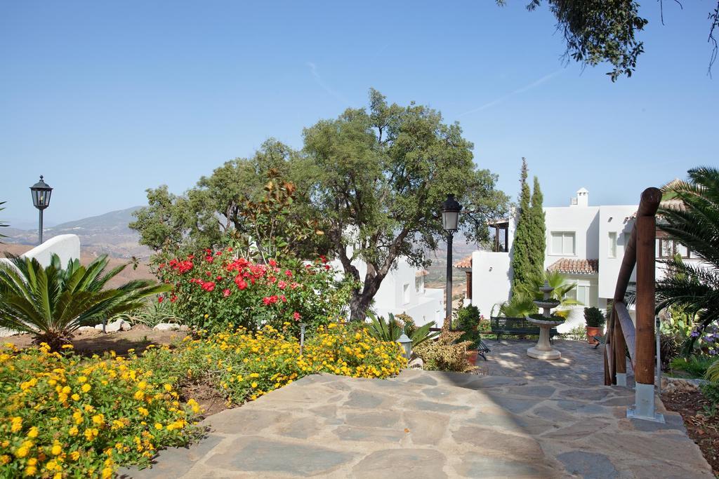 Apartment Jacarandas De Elviria Marbella Bagian luar foto